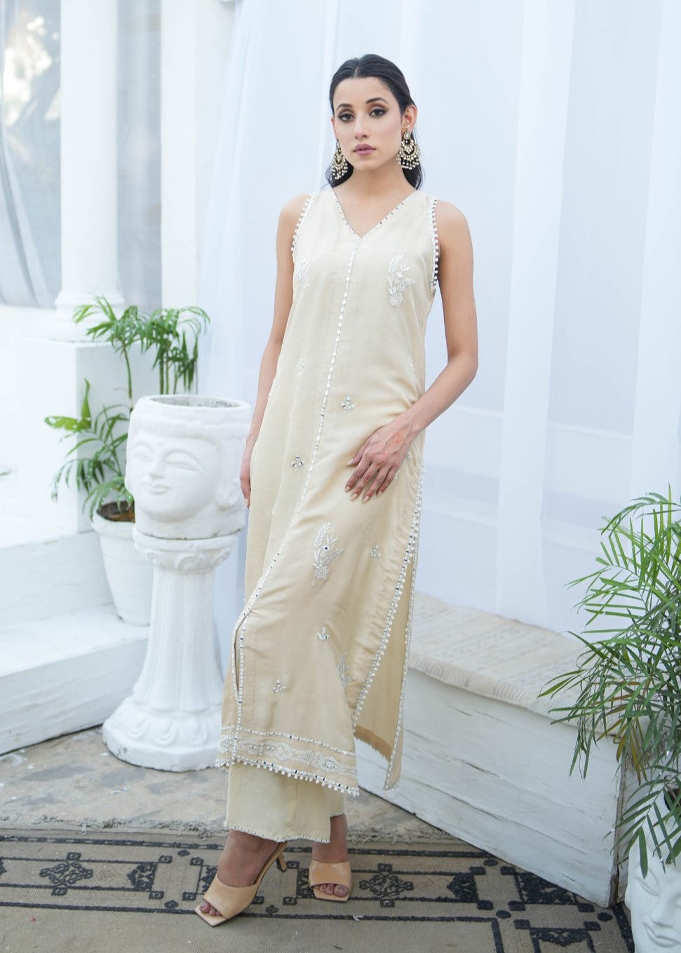 Inaya